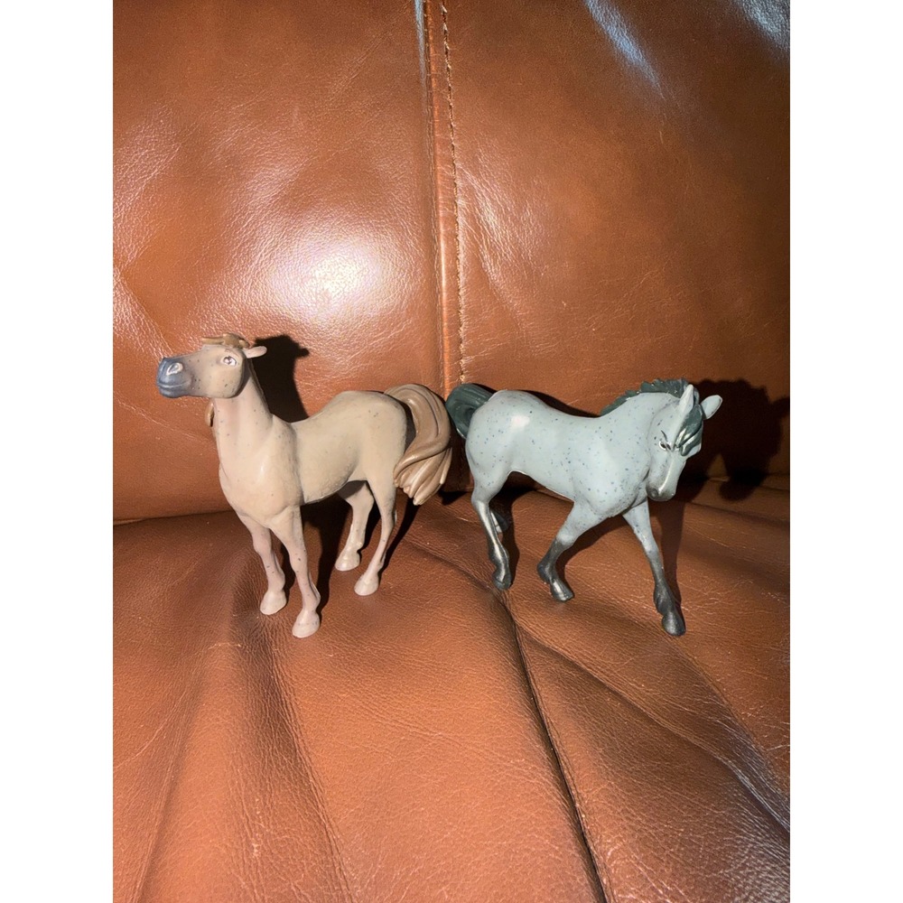 DreamWorks‎ Spirit Riding Free Horse Figures Just Play Grey Tan Set of 2